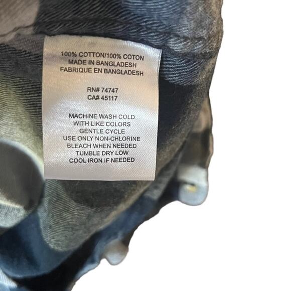 Hobbs Creek Button Down Shirt Mens Size XL Long Sleeve Black Gray Casual Basic - Picture 3 of 3